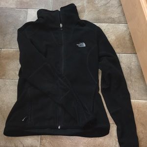 Used women’s The North Face Black sweatshirt